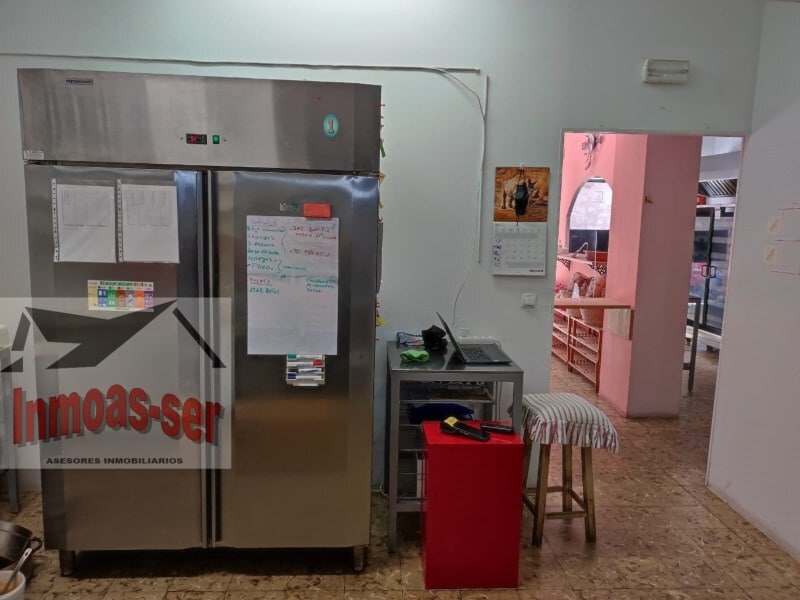 Local commercial dans Esplugues de Llobregat, Barcelona à louer Photo intérieure– Image 1 sur 8
