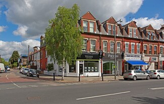 Plus de détails pour 164 Heath Rd, Twickenham - Local commercial à vendre