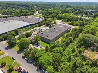 Plus de détails pour 28 Bowditch Dr, Shrewsbury, MA - Industriel/Logistique à louer