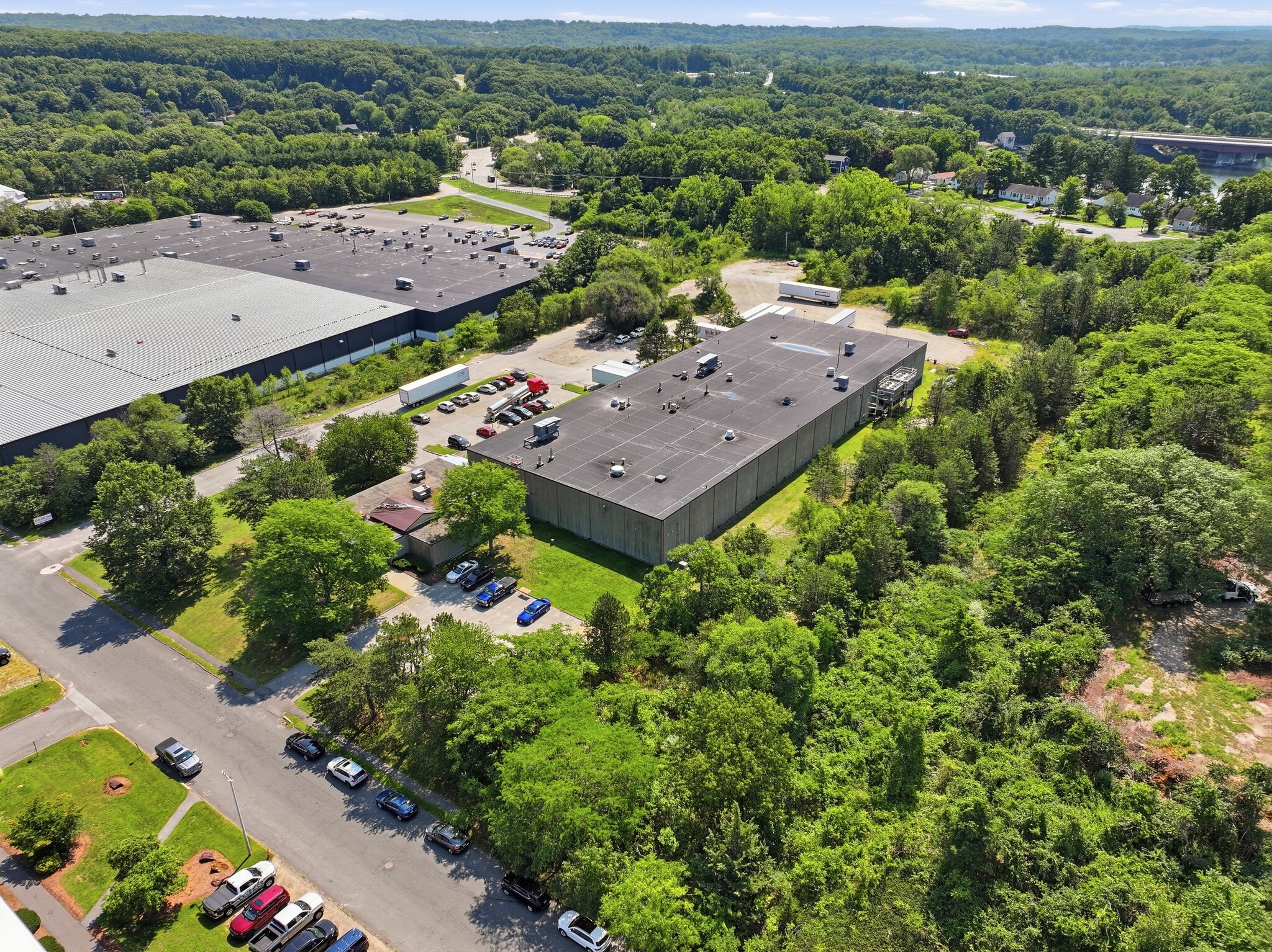 28 Bowditch Dr, Shrewsbury, MA à louer Aérien– Image 1 sur 9