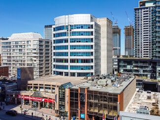 Plus de détails pour 2345 Yonge St, Toronto, ON - Bureau à louer