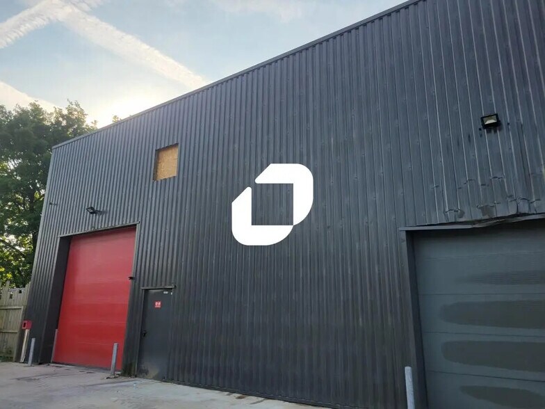 Local d’activités dans Les Sorinières à louer - Photo de l’immeuble – Image 2 sur 6