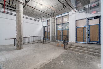 2360 Bedford Ave, Brooklyn, NY à louer Photo intérieure– Image 2 sur 5