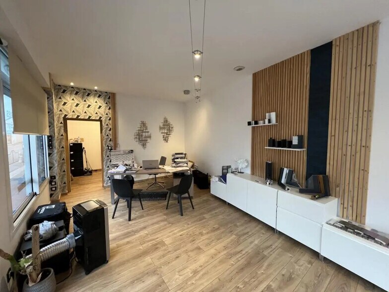 Industriel/Logistique dans Reims à louer - Photo de l’immeuble – Image 3 sur 5