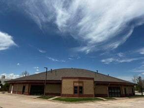 3701 S Santa Fe Dr, Sheridan, CO à louer Photo de l’immeuble– Image 2 sur 7