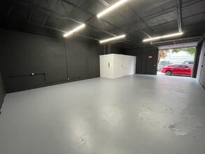 14605 49th St N, Clearwater, FL à louer Photo intérieure– Image 2 sur 5