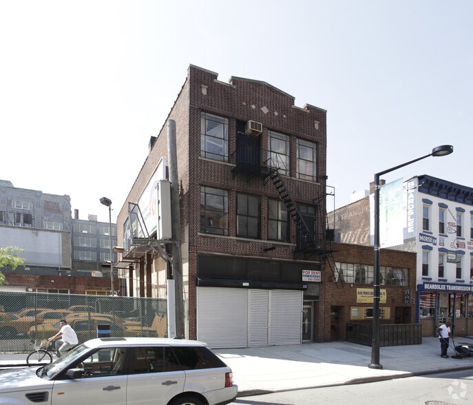 27-26 Jackson Ave, Long Island City, NY à louer - Photo de l’immeuble – Image 3 sur 3