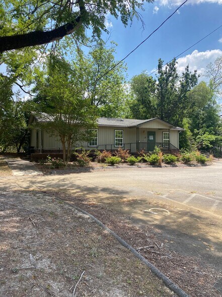 503 S Railroad Ave, Twin City, GA à louer - Photo de l’immeuble – Image 1 sur 1