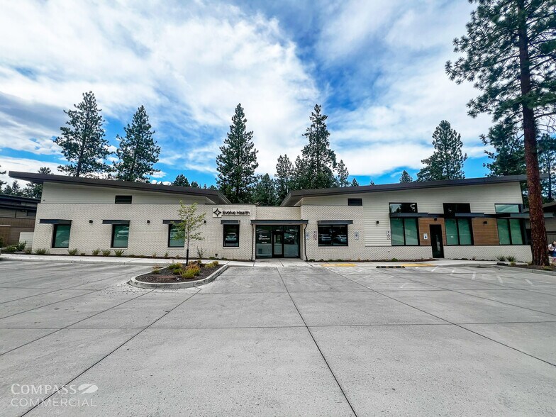 2255 NW Shevlin Park Rd, Bend, OR à louer - Photo de l’immeuble – Image 2 sur 3