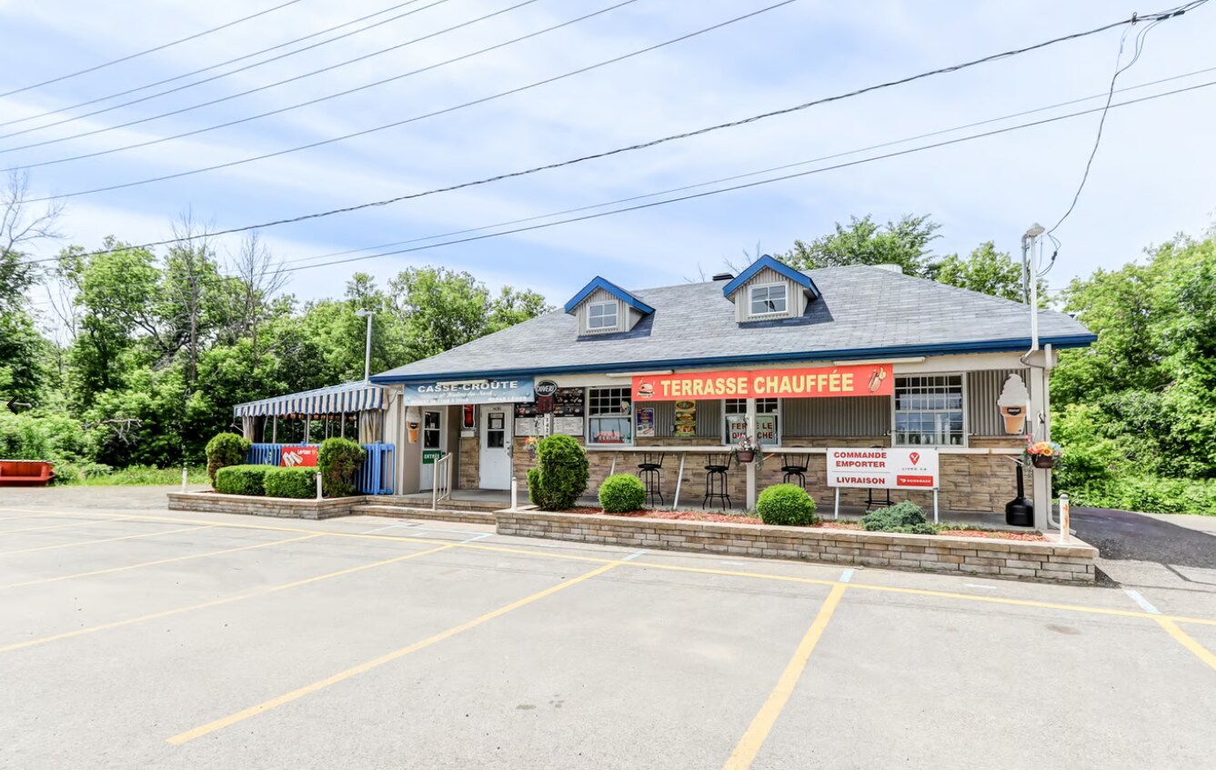 14285 Rte Sir-Wilfrid-Laurier, Mirabel, QC à vendre Photo principale– Image 1 sur 3