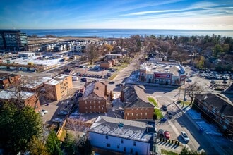 320 Lakeshore Rd W, Mississauga, ON - Vue aérienne  vue de carte - Image1