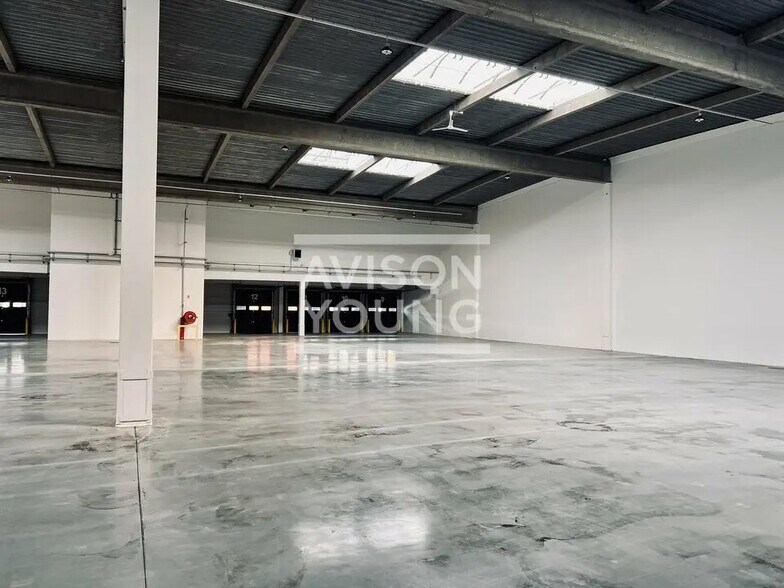 Local d’activités dans Aulnay-sous-Bois à louer - Photo intérieure – Image 3 sur 14