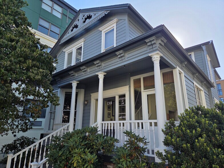 1318 SW 12th Ave, Portland, OR à vendre - Photo de l’immeuble – Image 2 sur 14