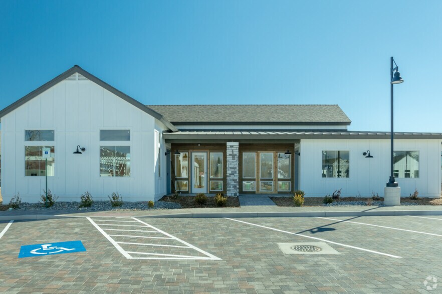 3640 Mayberry Dr, Reno, NV à louer - Photo de l’immeuble – Image 2 sur 4