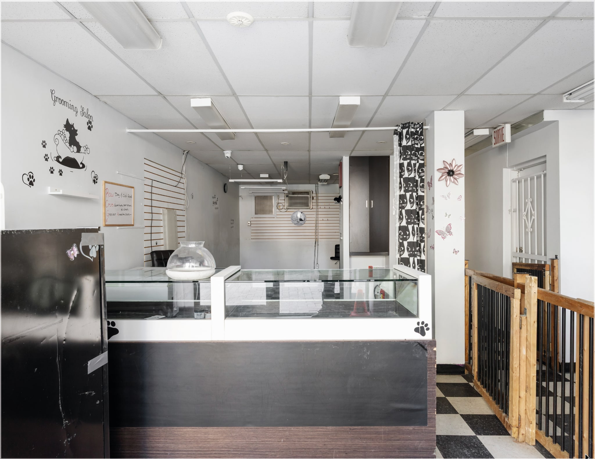 5643 Ch De La Côte-Des-Neiges, Montréal, QC à louer Photo intérieure– Image 1 sur 3