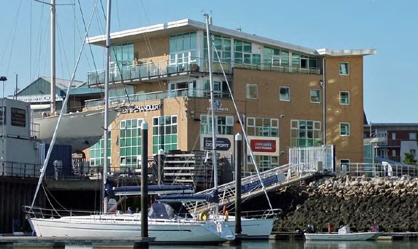 Mumby Rd, Gosport à louer - Photo principale – Image 1 sur 2