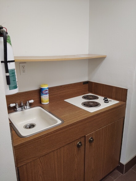 1279 N Tustin Ave, Anaheim, CA à vendre - Photo intérieure – Image 3 sur 14