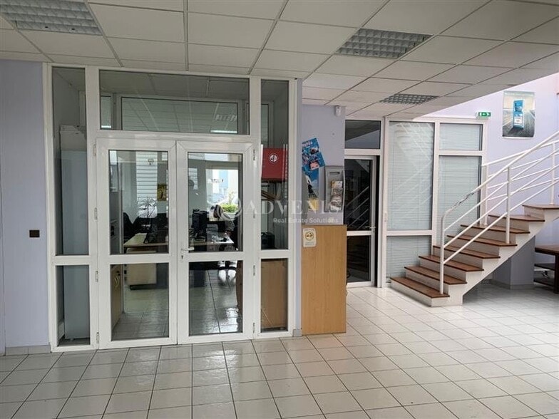 Bureau dans Saint-Ouen à vendre - Photo de l’immeuble – Image 1 sur 7