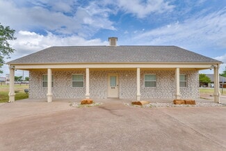 Plus de détails pour 606 S Harbor Ct, Granbury, TX - Bureau à vendre