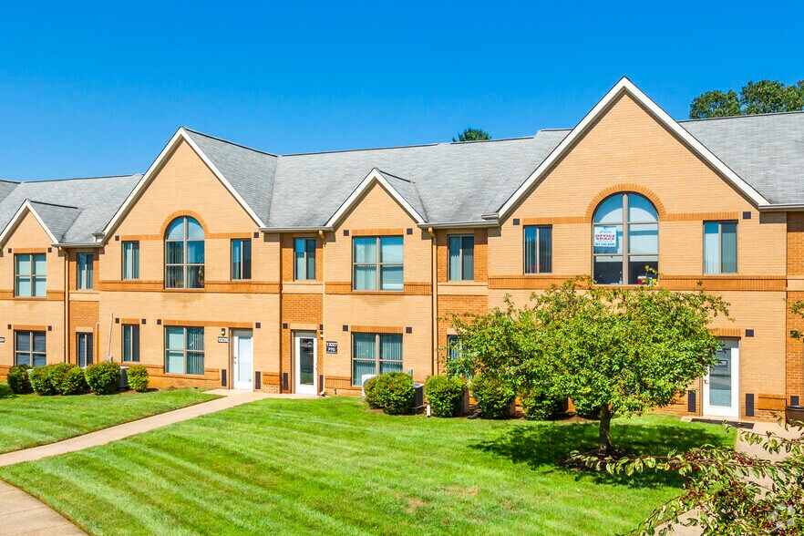 2-12 Executive Park Ct, Germantown, MD à vendre - Photo de l’immeuble – Image 2 sur 48