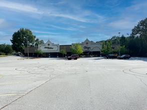 141 Fernwood Dr, Spartanburg, SC à louer Photo de l’immeuble– Image 1 sur 8