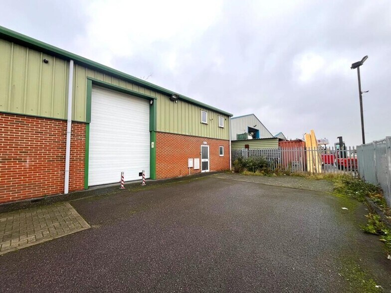 Maldon Rd, Latchingdon à vendre - Photo de l’immeuble – Image 2 sur 20