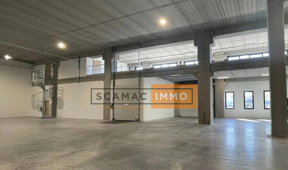 Bureau dans Colombes à louer - Photo de l’immeuble – Image 2 sur 6