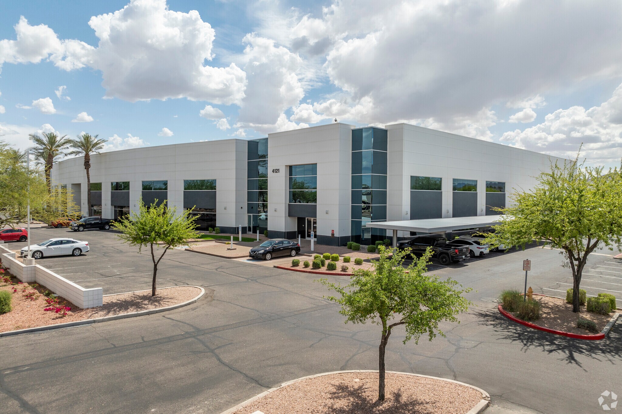 4121 E Cotton Center Blvd, Phoenix, AZ à vendre Photo principale– Image 1 sur 7