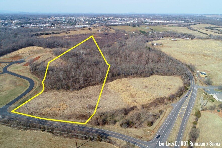 Chandler, Culpeper, VA à vendre - Photo de l’immeuble – Image 2 sur 12