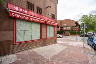 Local commercial dans Alcorcón, Madrid à louer Photo de la construction– Image 2 sur 16