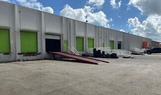Plus de détails pour 1601 N Powerline Rd, Pompano Beach, FL - Industriel/Logistique à louer