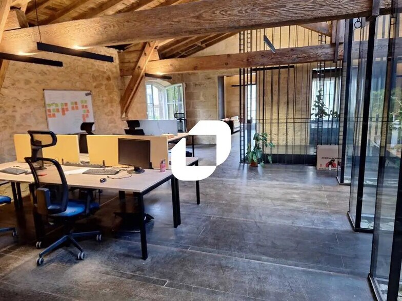 Bureau dans Bordeaux à louer - Photo de l’immeuble – Image 2 sur 21