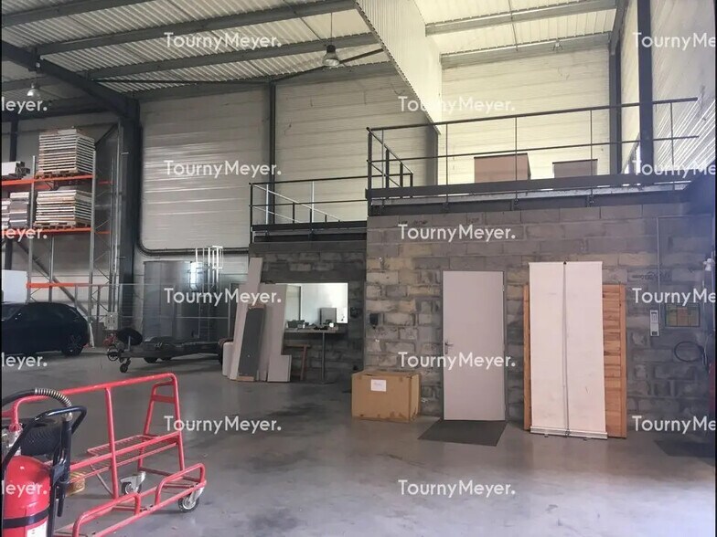 Industriel/Logistique dans Blanquefort à louer - Photo de l’immeuble – Image 2 sur 7