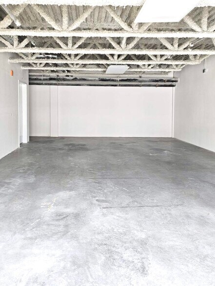 4888 Vanguard Rd, Richmond, BC à vendre - Photo de l’immeuble – Image 3 sur 44