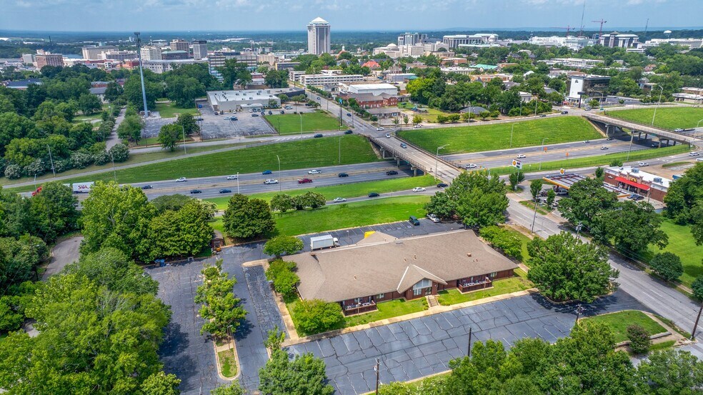 762 S Court St, Montgomery, AL à vendre - Photo de l’immeuble – Image 2 sur 94