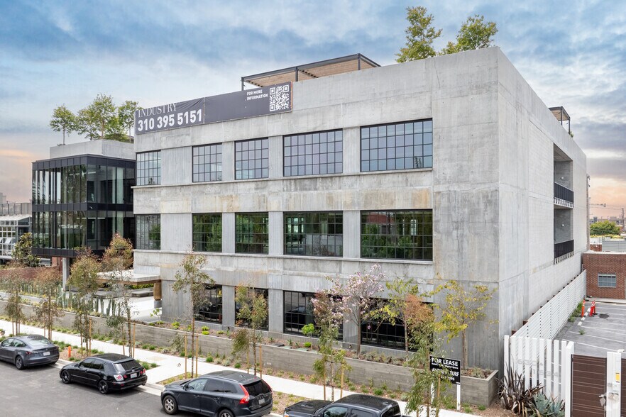 1650 Euclid St, Santa Monica, CA à vendre - Photo de l’immeuble – Image 2 sur 53