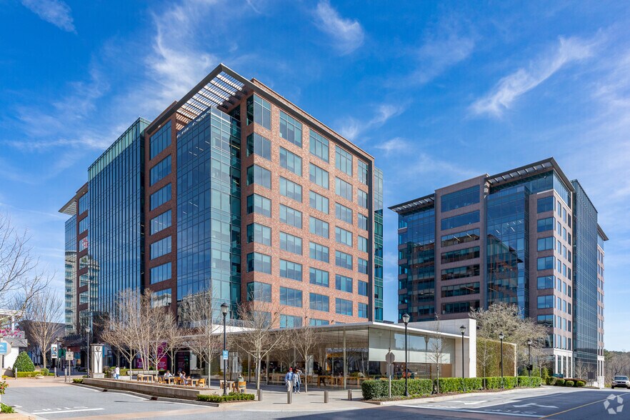 8000 Avalon Blvd, Alpharetta, GA à louer - Photo principale – Image 1 sur 27