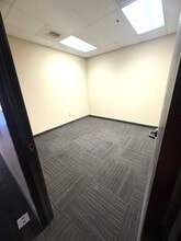 68615 Perez Rd, Cathedral City, CA à louer Photo intérieure– Image 2 sur 4