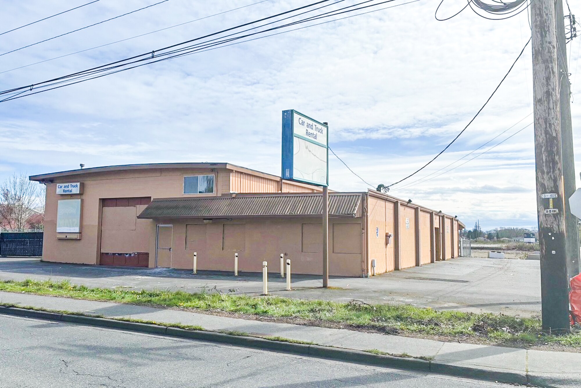 5124 74th St W, Tacoma, WA à vendre Photo principale– Image 1 sur 4