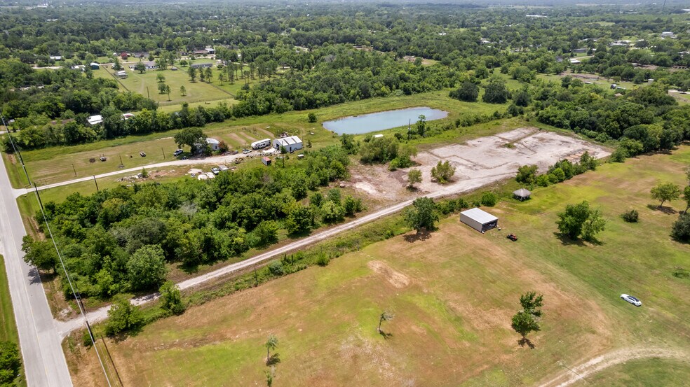 1403 Algoa Friendswood Rd, Alvin, TX à vendre - Photo de l’immeuble – Image 3 sur 22