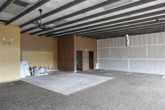 1810-1816 Plover Rd, Plover, WI à louer Photo intérieure– Image 2 sur 2