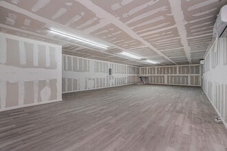 956 Richmond Ave, Staten Island, NY à vendre Photo intérieure– Image 2 sur 7