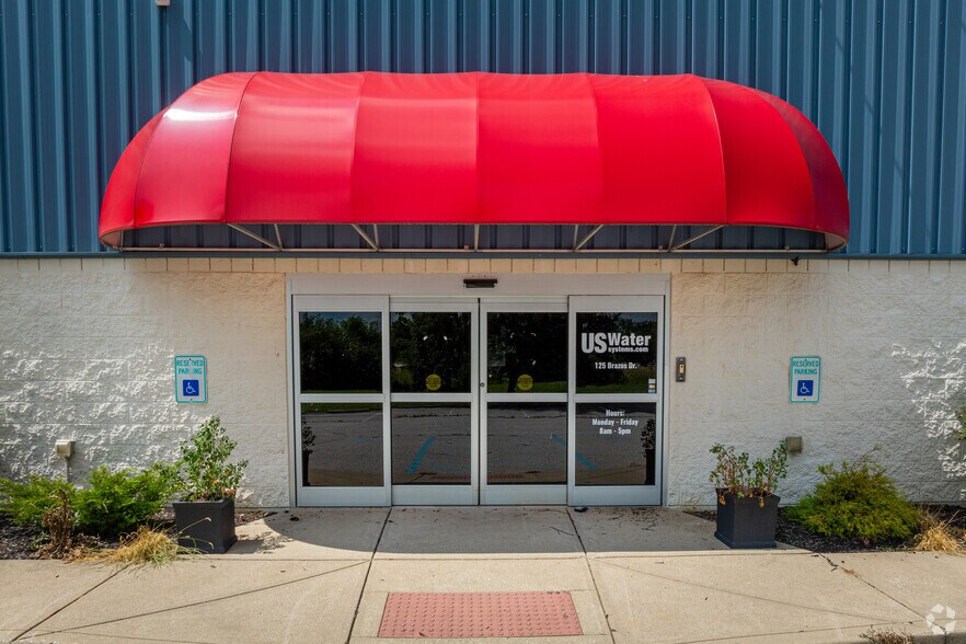 125 Brazos Dr, Danville, IN à louer - Photo de l’immeuble – Image 3 sur 20