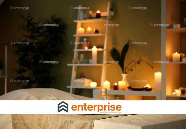Plus de détails pour Local commercial à vendre