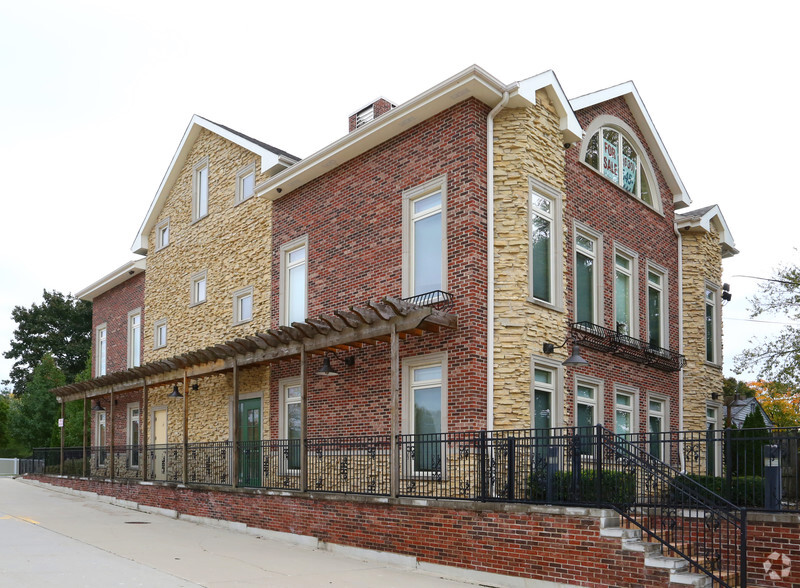 10 S Linden Ave, Palatine, IL à louer - Photo de l’immeuble – Image 2 sur 4