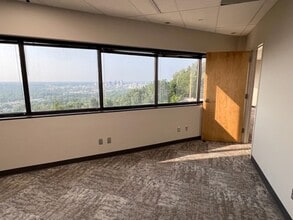 600 Beacon Pkwy W, Birmingham, AL à louer Photo intérieure– Image 1 sur 8