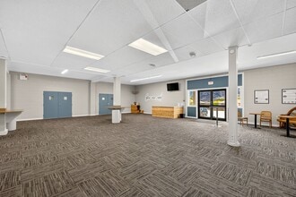 1825 Main St, Penticton, BC à louer Photo intérieure– Image 1 sur 7