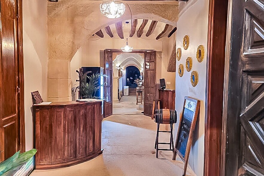 Calle Miguel de Cervantes, 81, Alcalá la Real, Jaén à vendre - Photo de l’immeuble – Image 2 sur 48