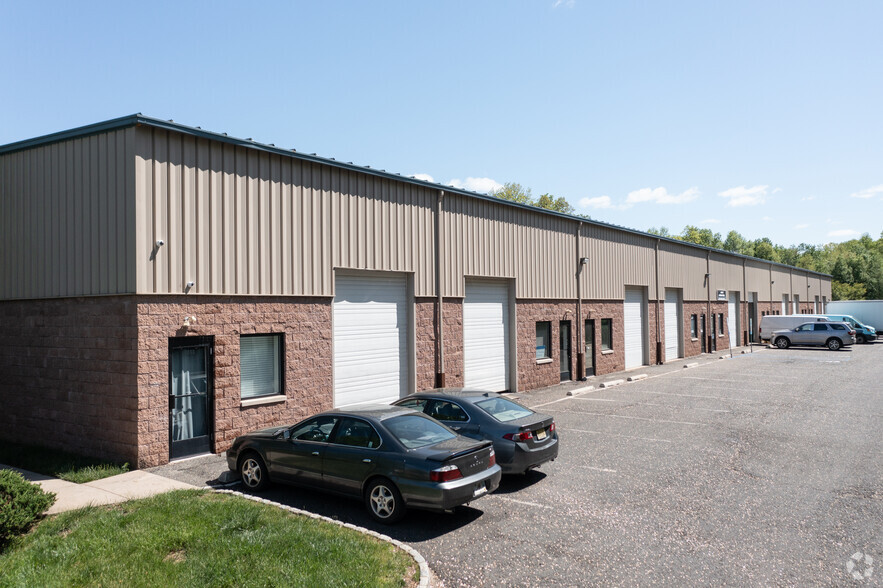 3301-3393 S Clinton Ave, South Plainfield, NJ à louer - Photo principale – Image 2 sur 8