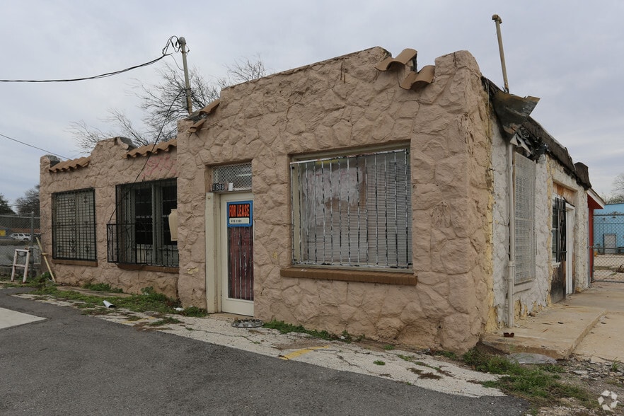 1818-1 S Zarzamora St, San Antonio, TX à vendre - Photo principale – Image 1 sur 19